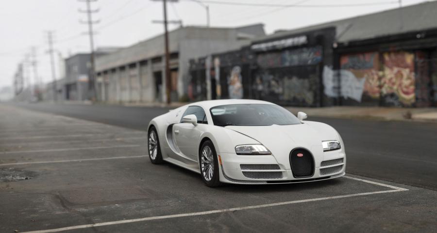  Bugatti Veyron 16.4 Super Sport 2010 года  (NA) (фото 3 из 25)